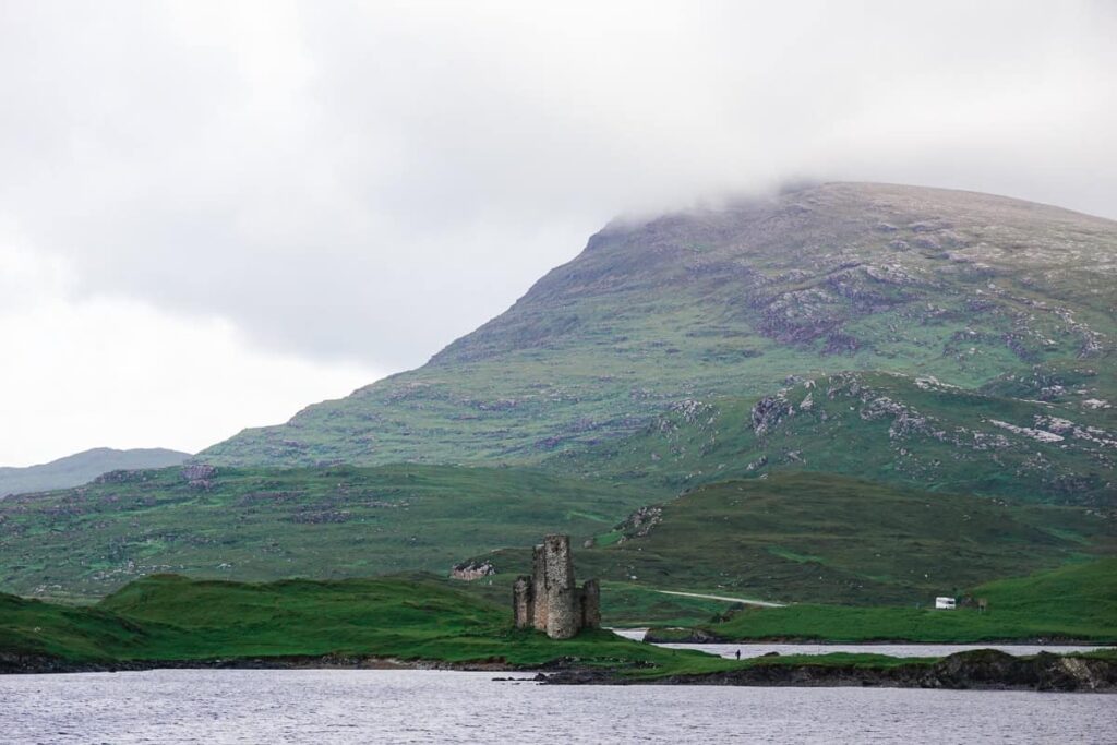Ardvreck castle ruins