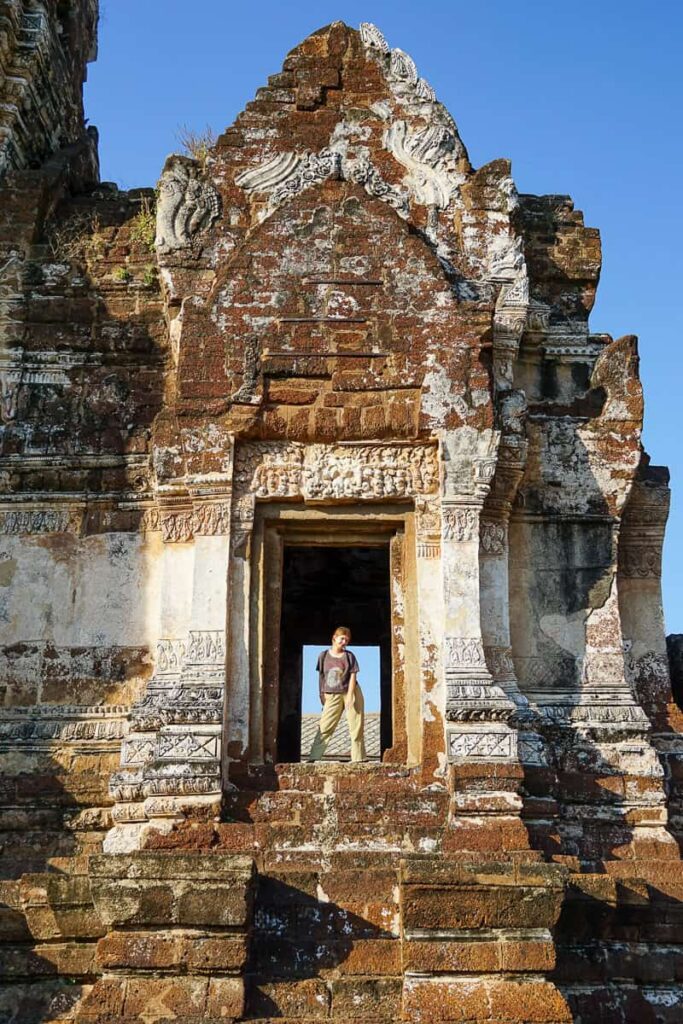 Amy in the Wat Phrasi Rattana Mahathat complex