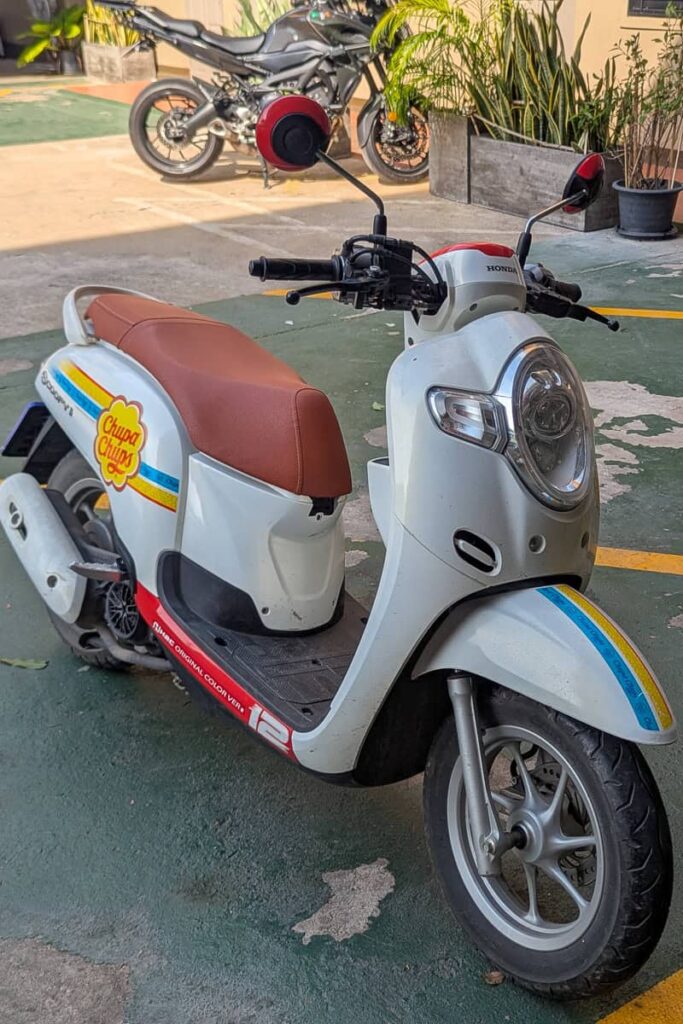 Scooter rental from Tatiphop