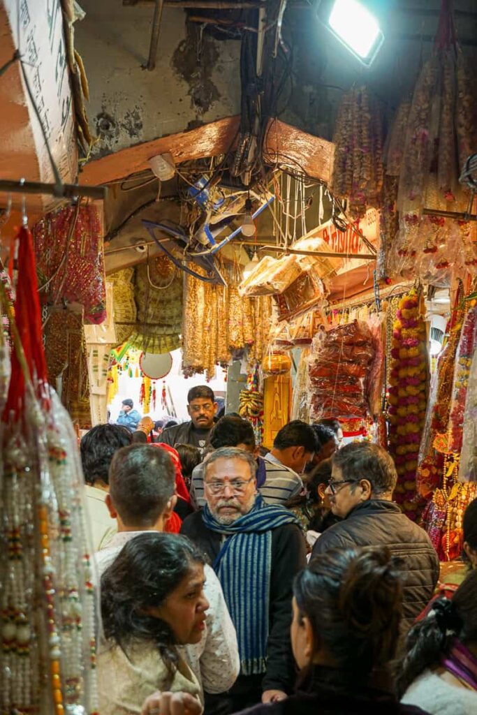 Exploring Jaipur's busy bazaar