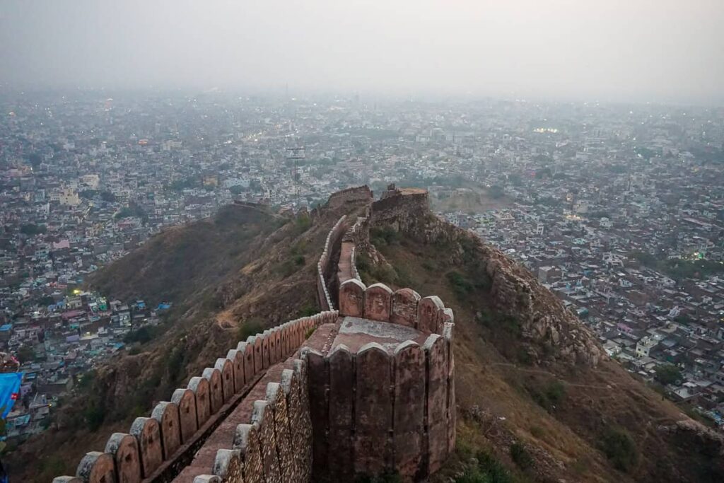 Dusk at Nahargarh Fort (low visibility)